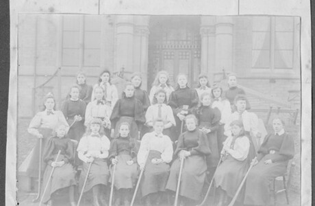 1886